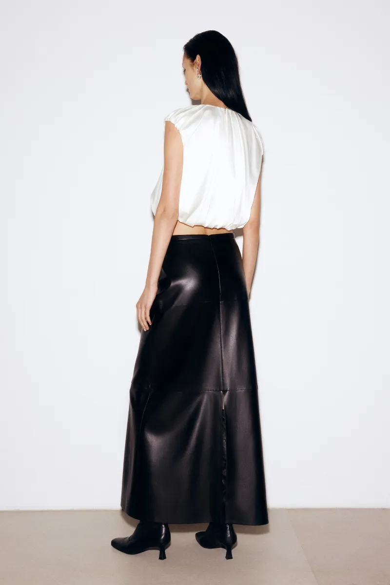 BLACK FAUX LEATHER MIDI SKIRT