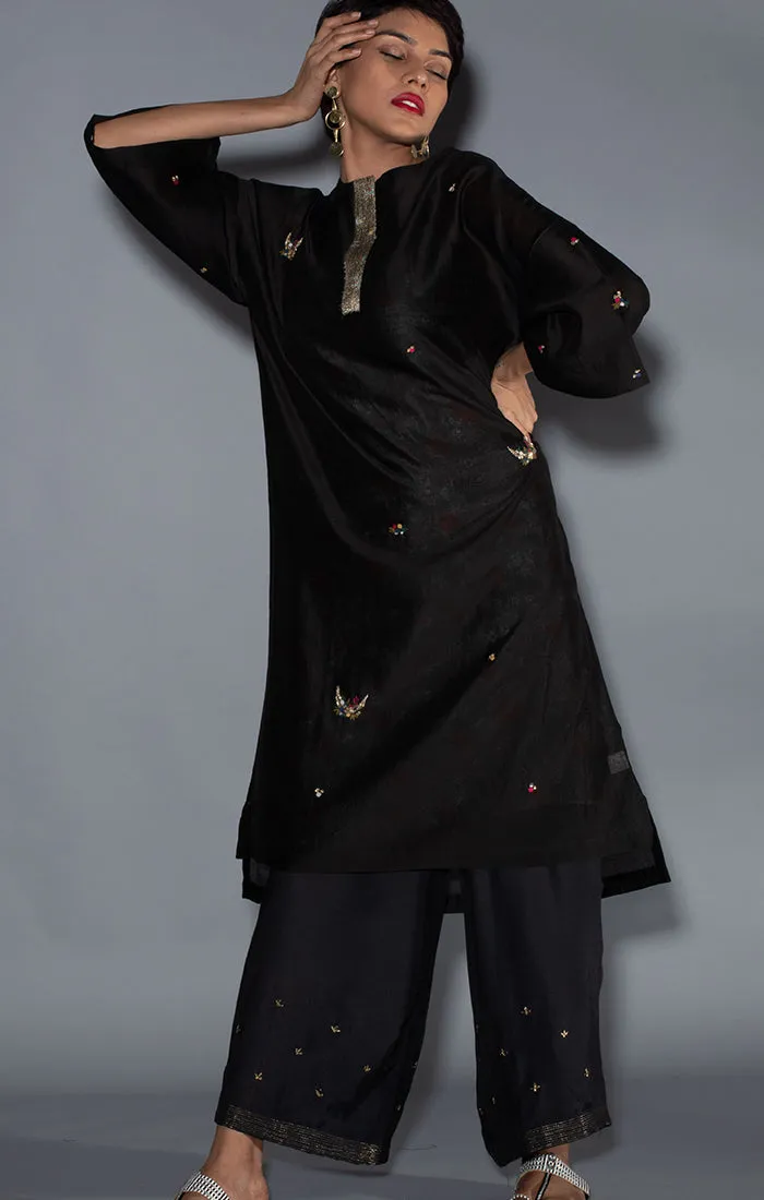 Black Kurta with Pants and floral printed Chanderi slip