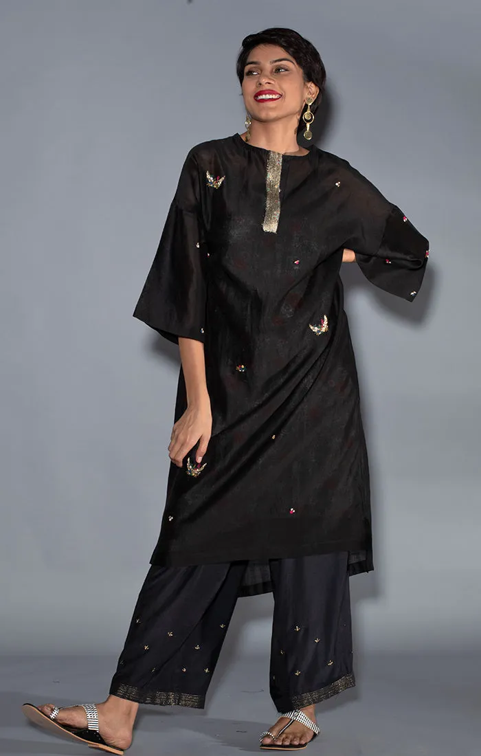 Black Kurta with Pants and floral printed Chanderi slip