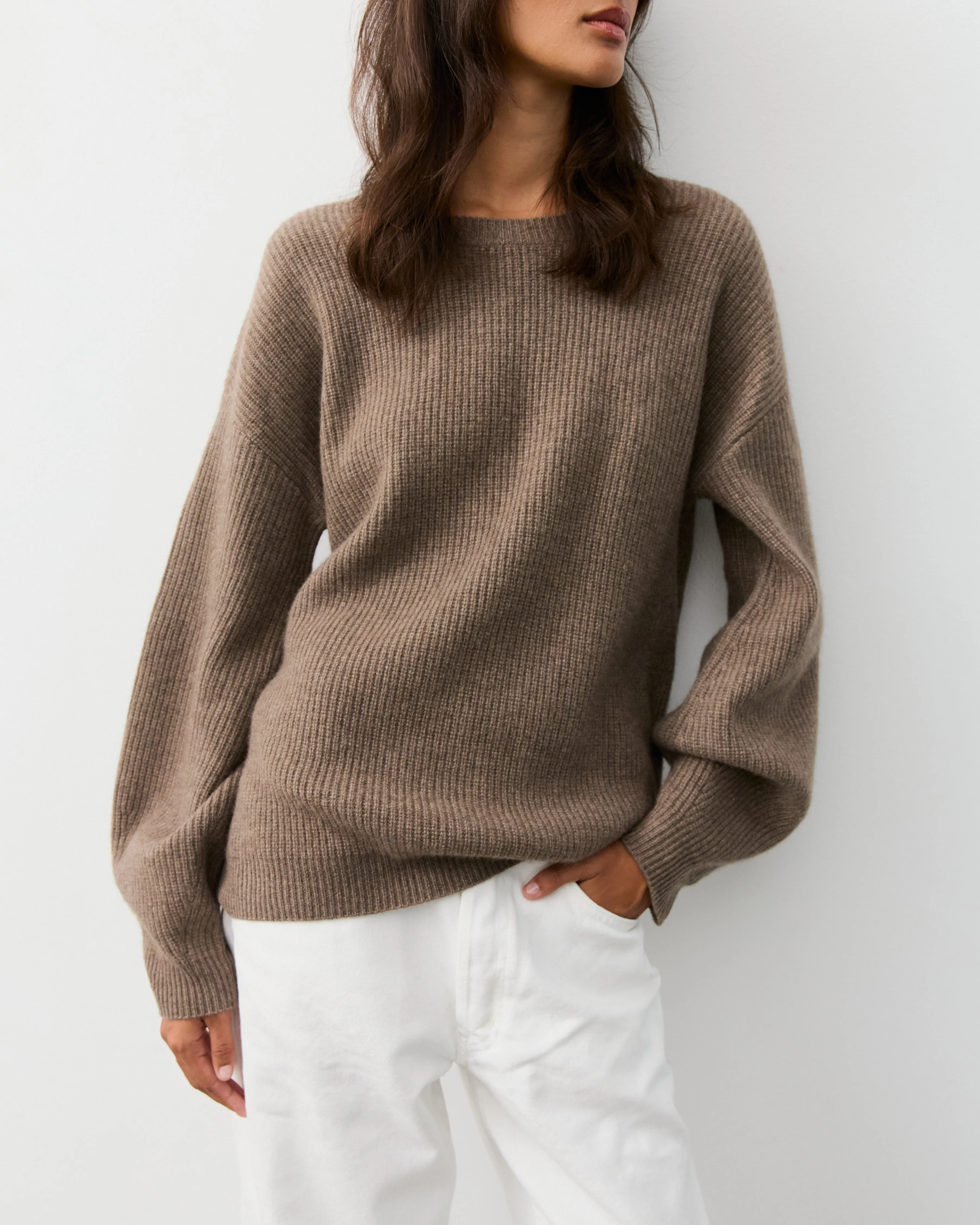 THE CHUNKY CREW SWEATER - BRACKEN